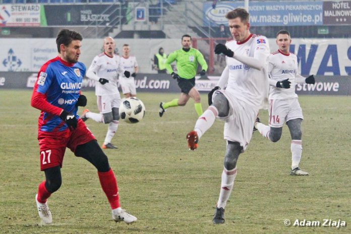 C44C7E2A 3042 400E AD7D B58E71E871FF C44C7E2A 3042 400E AD7D B58E71E871FF