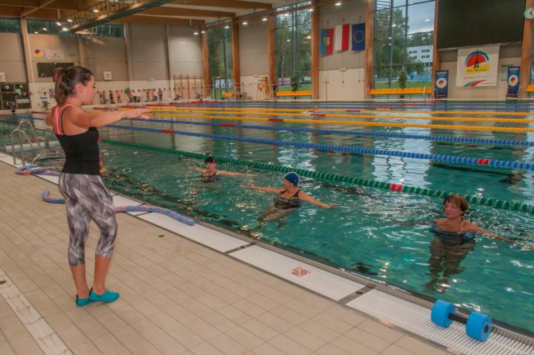 Bezpłatny aqua aerobik dla seniorów z Gliwic