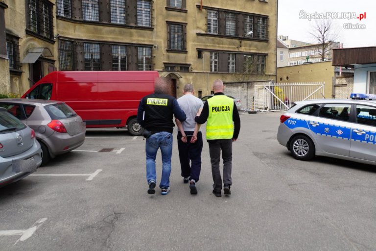 Zatrzymano „policjanta” i „wnuczka”. Okradali starsze osoby