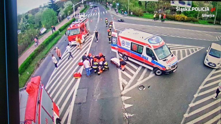 Poważny wypadek z udziałem motocyklisty. Kierowca był pijany