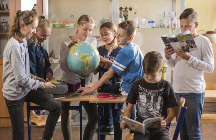 912229E5 B0B4 403D B255 46B3C4F6F68C