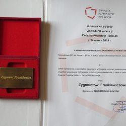 EF9F356D 16B8 4697 B01D 7A192582E20F