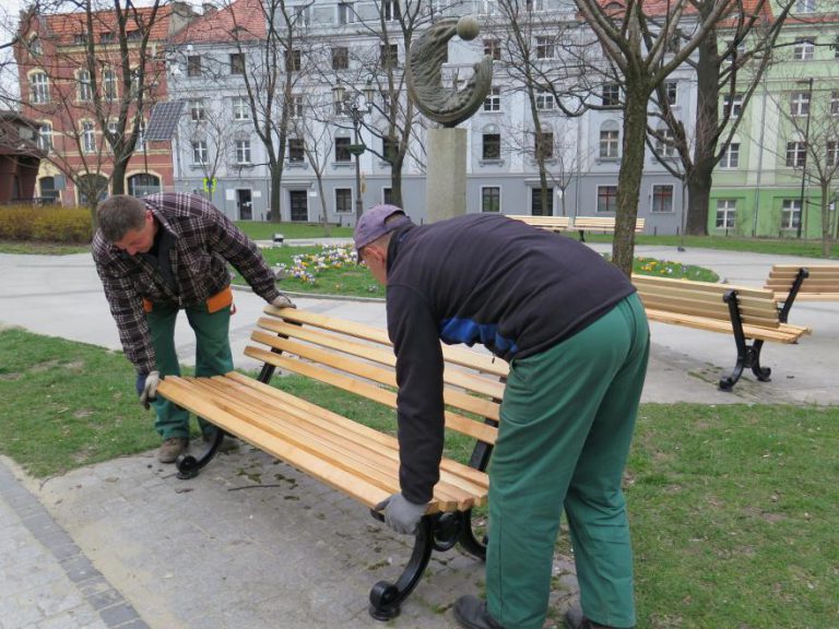 Wielkie porządki na gliwickich skwerach i placach zabaw