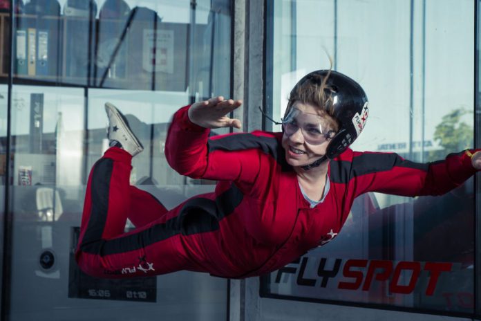 lotwtuneluaerodynamicznym lotwtuneluaerodynamicznym