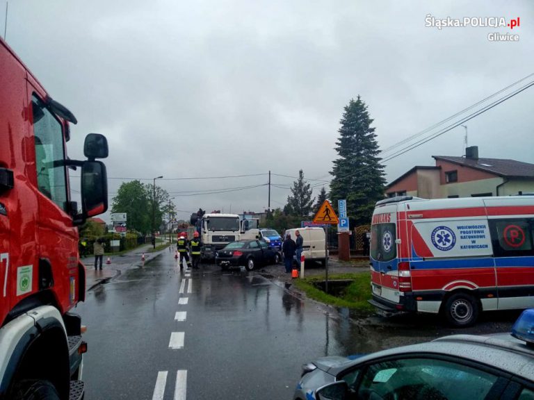 Śmiertelny wypadek. Wyjechał wprost przed ciężarówkę