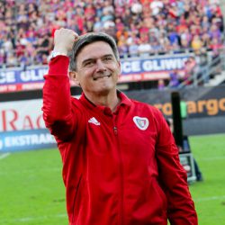 65DE60B7 89AD 4619 89B9 D60316F4674F