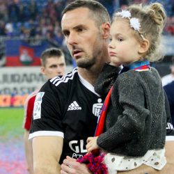 72166DE4 0063 4091 BA29 E4B5CE3A90E8