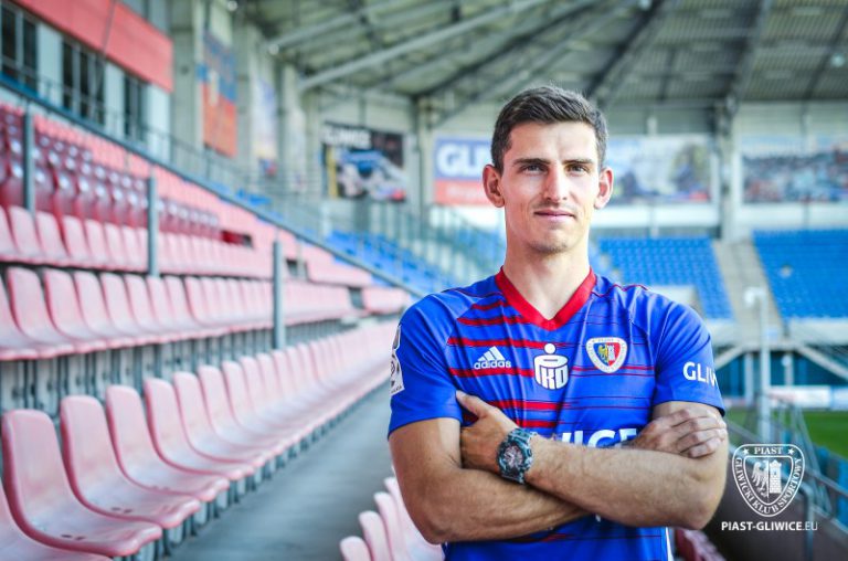 Piast wzmacnia się. Na początek zawodnik na lewą stronę