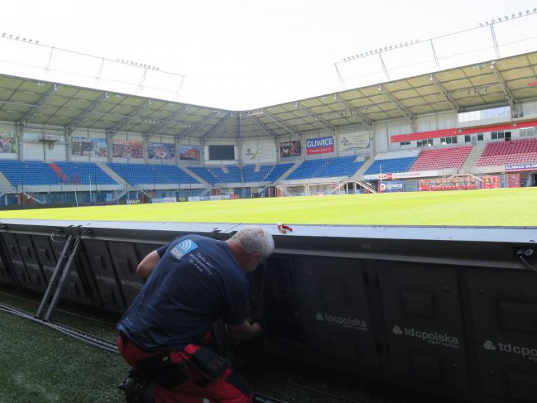 Trwa przegląd monitoringu na stadionie miejskim w Gliwicach