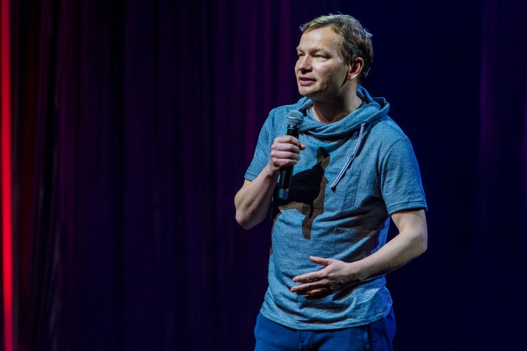 Wieczór ze stand-upem w Forum. Wystąpi m.in. Tomasz Jachimek