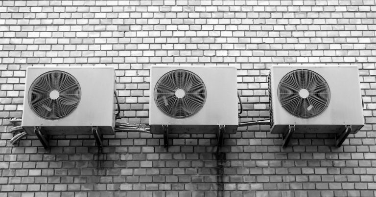 Jak długo trwa czyszczenie klimatyzacji po sezonie letnim?
