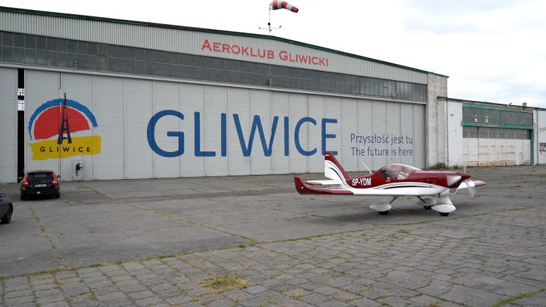 W Gliwicach będą szkolić pilotów. Zobacz wideo