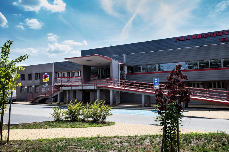 Hala przejdzie modernizację. Powstanie też ogród terapeutyczny