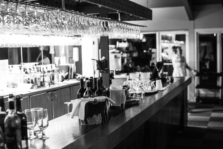 Urządzenia chłodnicze w gastronomii – co można wybrać do restauracji