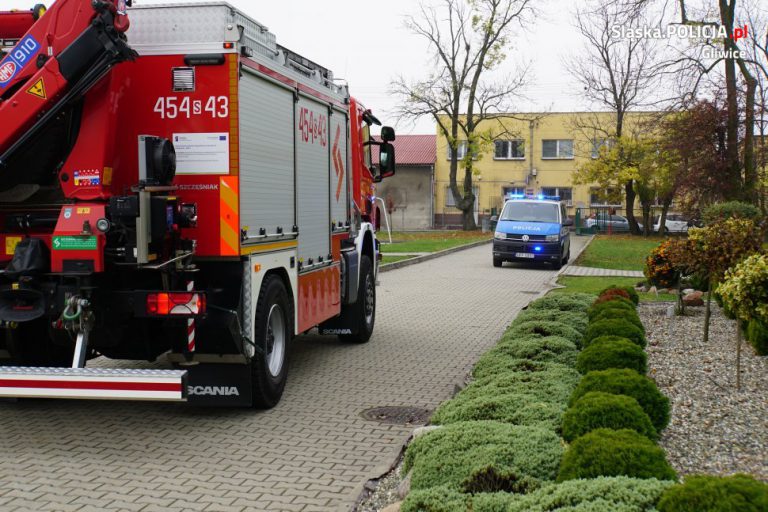 Ewakuacja szkoły. Alarm bombowy przerwał zajęcia