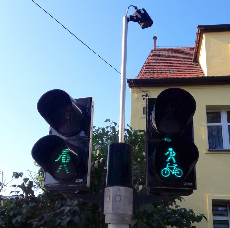 W Gliwicach radary wykrywają rowerzystów i zapalają dla nich zielone światło