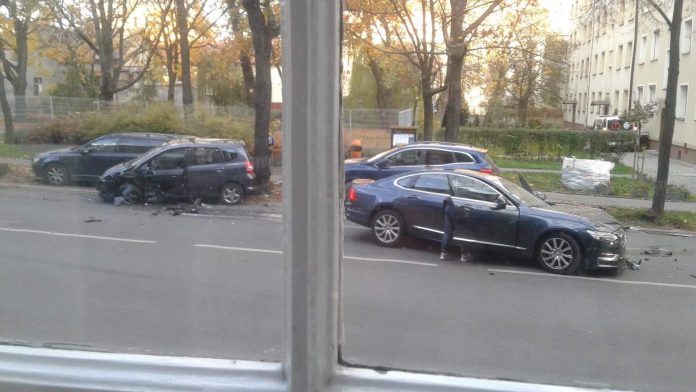 3016F71B BD7B 45D8 AB1D EF47C2CF5B4D