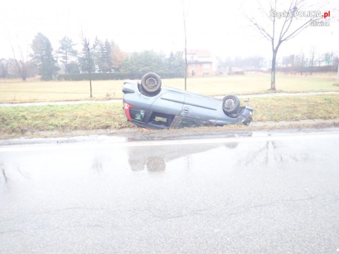 EEC6D6F6 D391 40E6 9DCA 28787701AED7