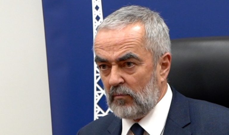 Urzędnicy zaangażowani w kampanię Moszyńskiego mogą spać spokojnie. Inni nie?