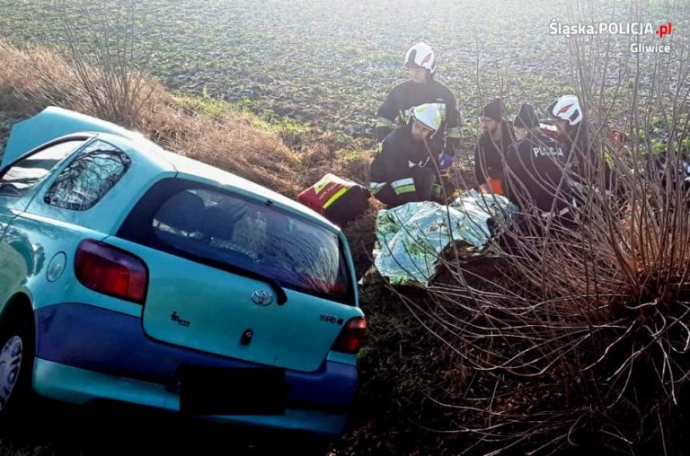 Samochody wjechały do rowu. Wypadek