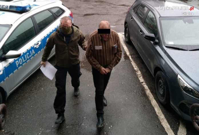 F963ABA7 BD89 44B8 8695 E202E36331F7 F963ABA7 BD89 44B8 8695 E202E36331F7