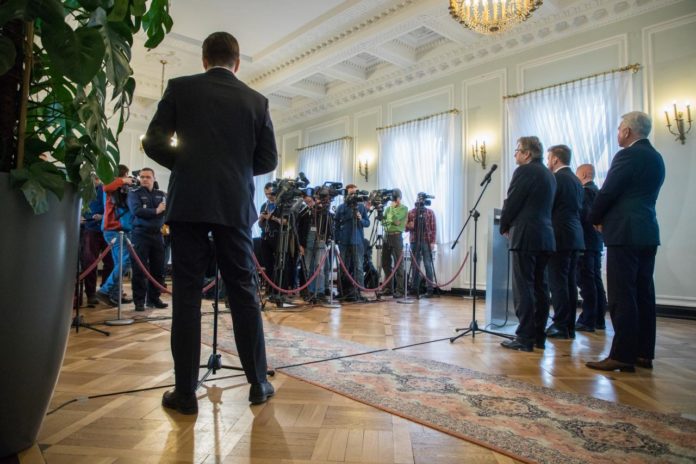 2376e870 95a1 43ba a0a7 61af108c9ec3