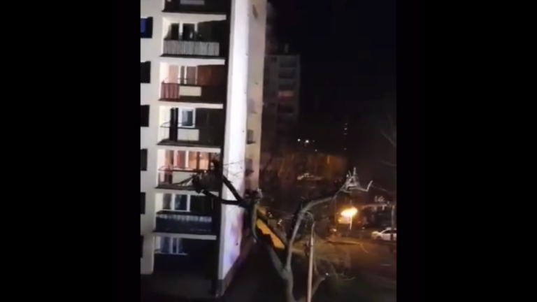 Pożar mieszkania w Gliwicach. Winna ładowarka do telefonu?