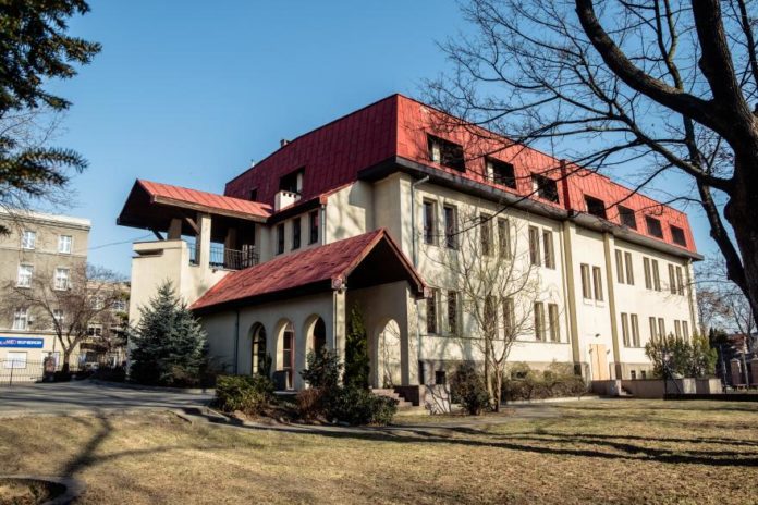 84CA797D F728 4C87 B402 D63C81527BF9