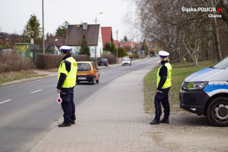 Policja zatrzymała 4 osoby