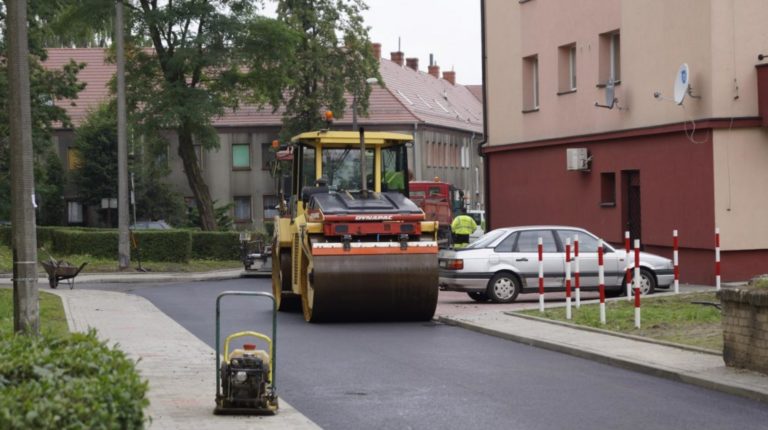 Ta ulica zostanie zamknięta dla ruchu. Wymienią nawierzchnię