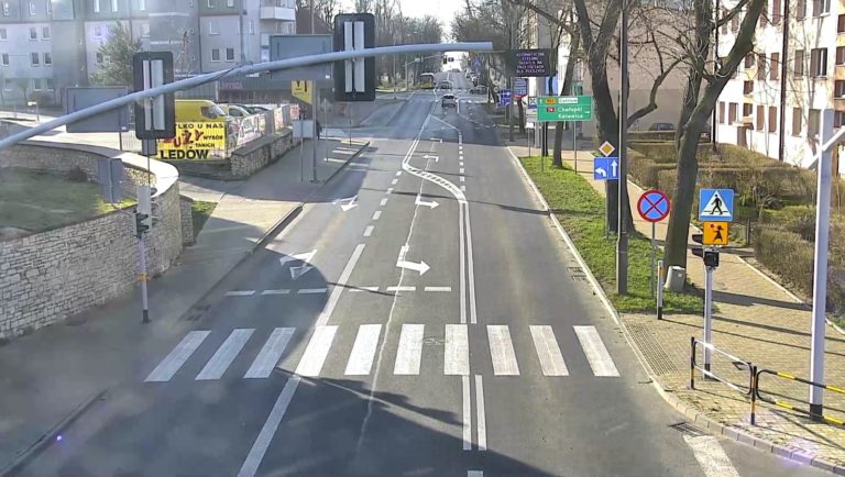 Ruch samochodowy w mieście zmniejszył się nawet o 50%