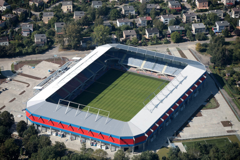 Przebudują strefę VIP na gliwickim stadionie. Inwestycję zrealizuje producent rolet