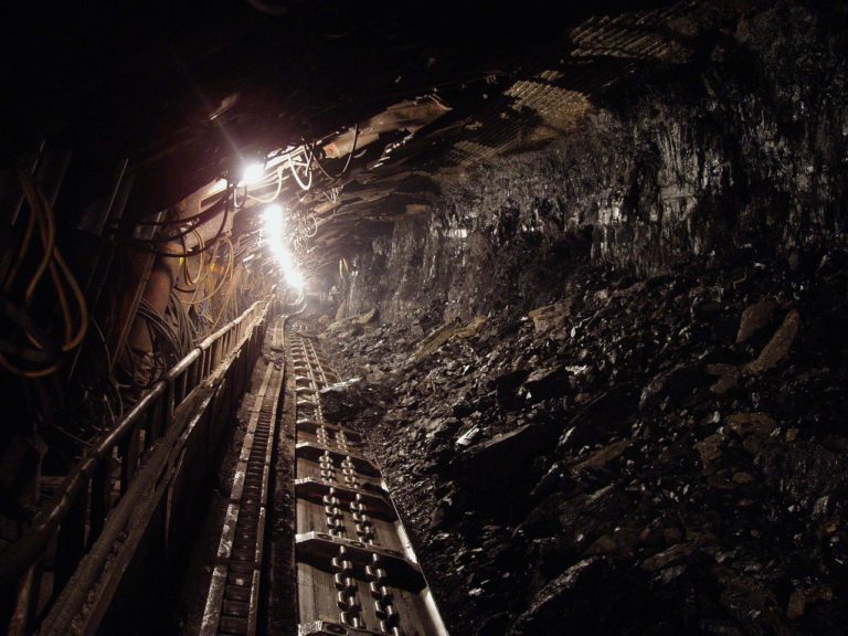 799 górników i 650 członków rodzin zakażonych koronawirusem