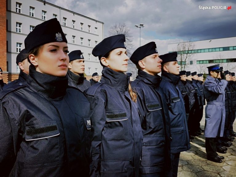 Szukasz pracy? Zostań policjantem. Ruszył dobór