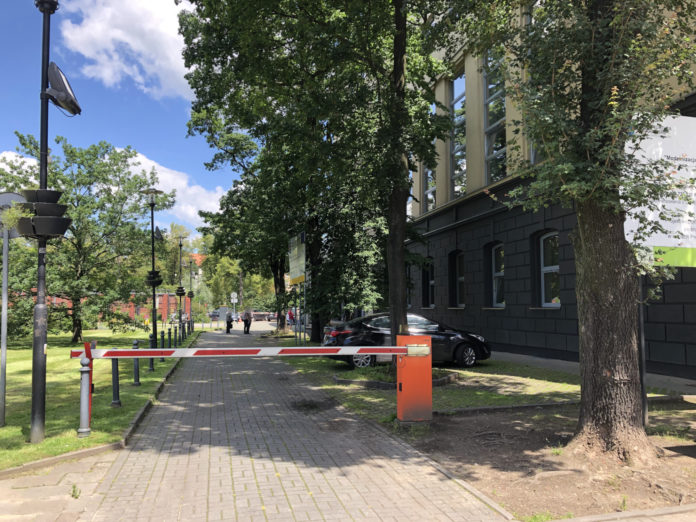 parking um2 parking um2