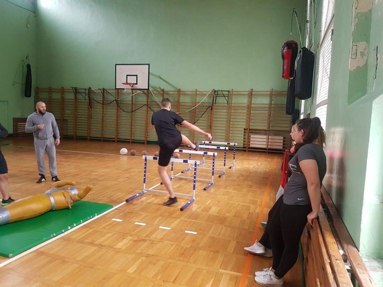 Sprawdź się na policyjnym torze przeszkód. Dasz radę?