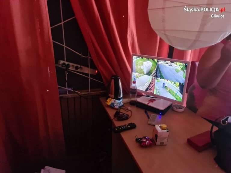 Do lokalu mogli wejść tylko wybrani klienci. Weszła też policja