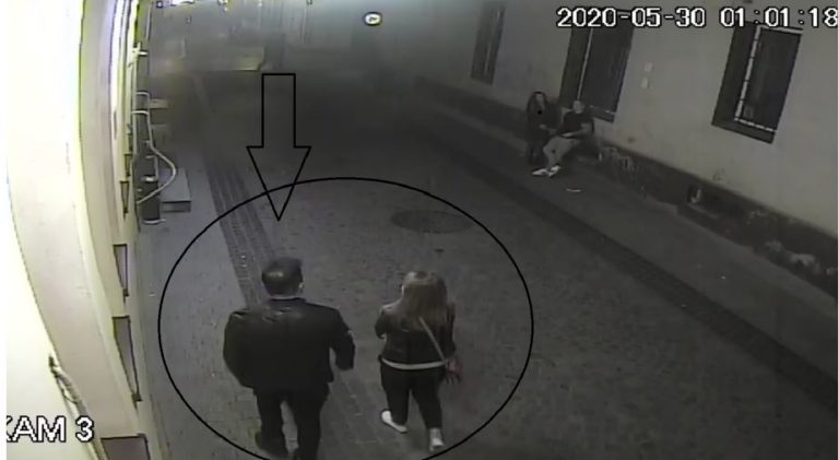 Wybuchł pożar. Policja szuka tego mężczyzny