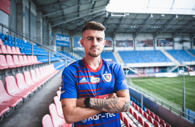 Piast sprowadził nowego zawodnika. Pomoże w kryzysie?