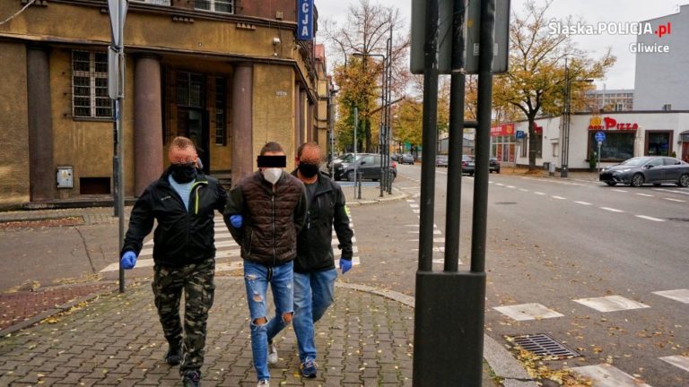 Napadł na kobietę na ulicy. Groził jej śrubokrętem