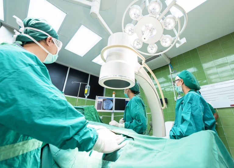 Jakie jest zainteresowanie pracą w szpitalu tymczasowym w Katowicach?