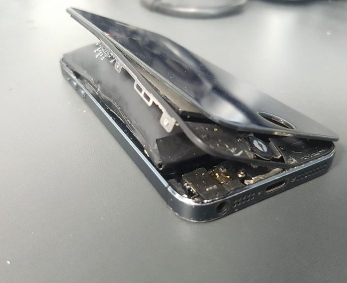 glowne Wymiana baterii iPhone