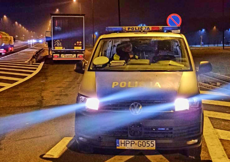 Policja zatrzymała volvo do kontroli. Mandat 6250 zł, ale to nie koniec problemów