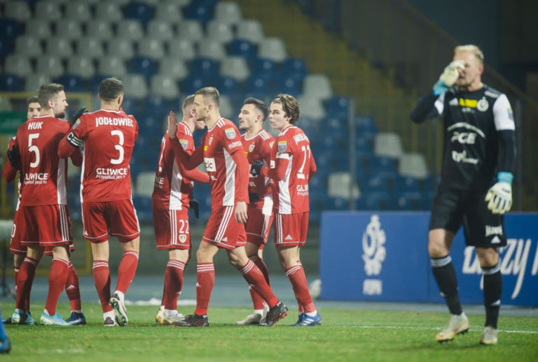 Piast wymęczył awans do kolejnej rundy
