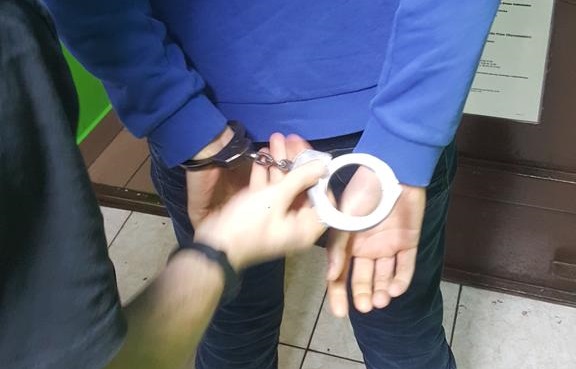 97B5E9C9 E4A3 405B 85F2 0A24B3261E1E