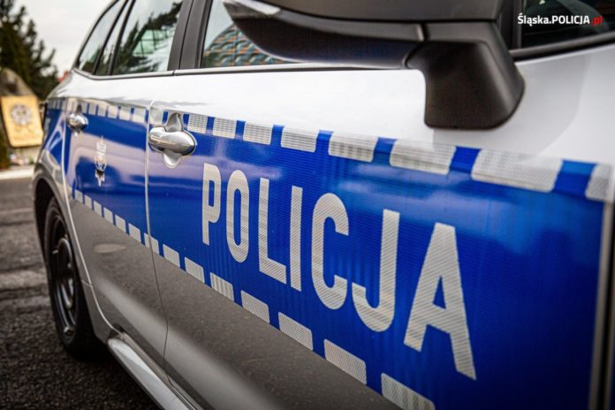 policja radiowoz16 policja radiowoz16