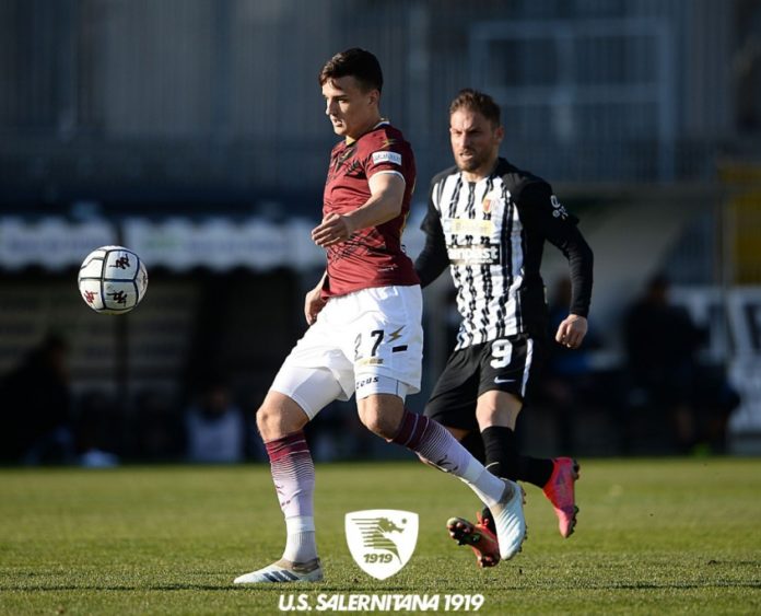 11F6F57E 5CB3 4EDA AC00 74B37927040F