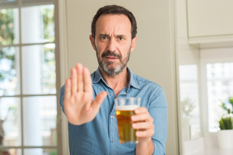 Esperal (wszywka alkoholowa) w Katowicach – gdzie zaszyć się na Śląsku?
