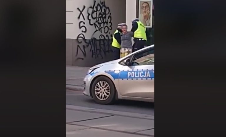 Zatrzymana za brak maseczki? Akcja na ul. Zwycięstwa