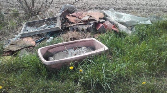 8B494DFD 0F84 4D91 B9BD 1834D112F428